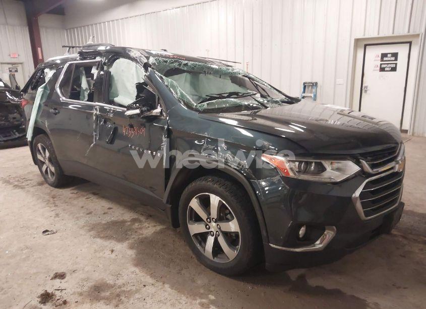 2018 Chevrolet Traverse 3LT (VIN 1GNERHKW5JJ140639) main photo