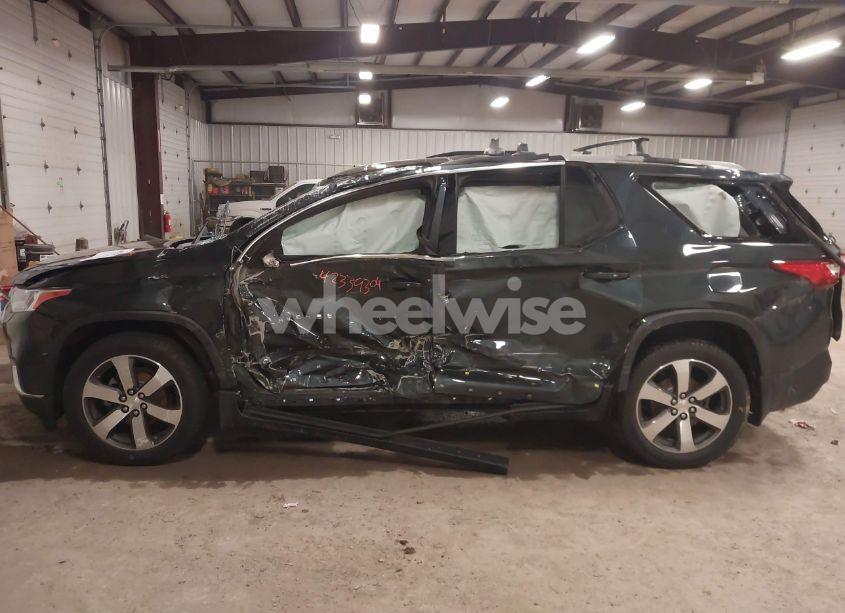 Photo 14 of 2018 Chevrolet Traverse 3LT (VIN 1GNERHKW5JJ140639)