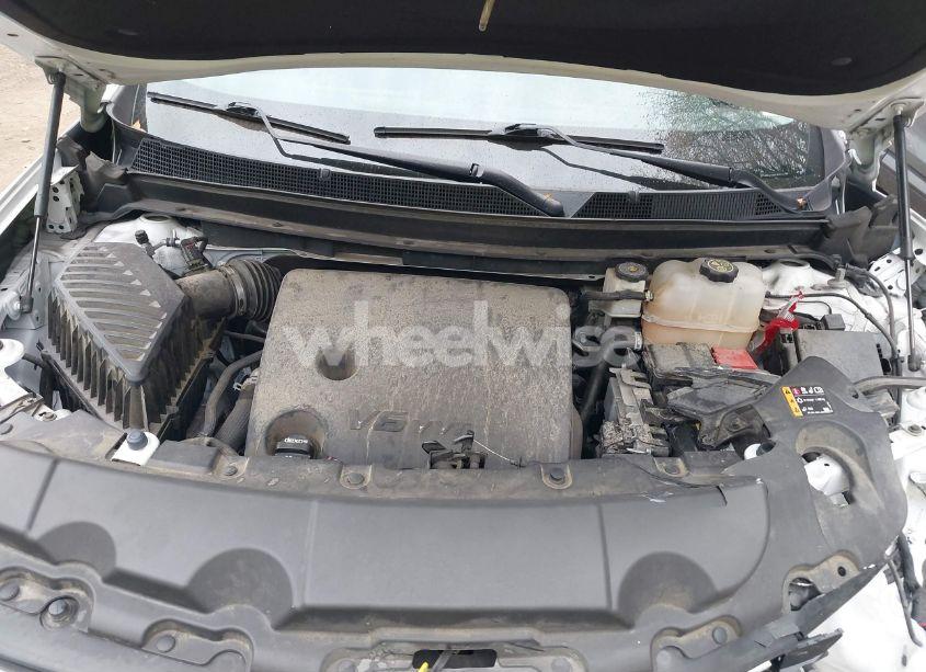 Photo 10 of 2019 Chevrolet Traverse 3LT (VIN 1GNERHKW5KJ198901)