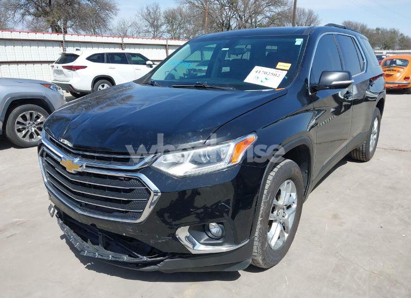 Photo 2 of 2019 Chevrolet Traverse 3LT (VIN 1GNERHKW5KJ255680)