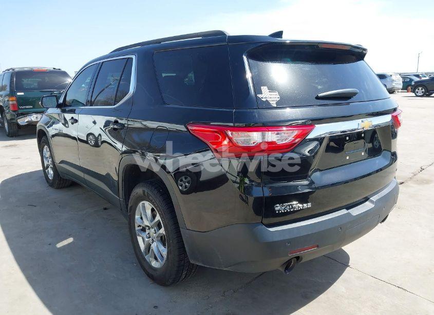 Photo 3 of 2019 Chevrolet Traverse 3LT (VIN 1GNERHKW5KJ255680)