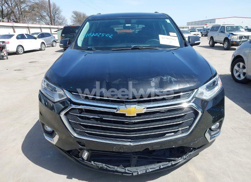 Photo 6 of 2019 Chevrolet Traverse 3LT (VIN 1GNERHKW5KJ255680)