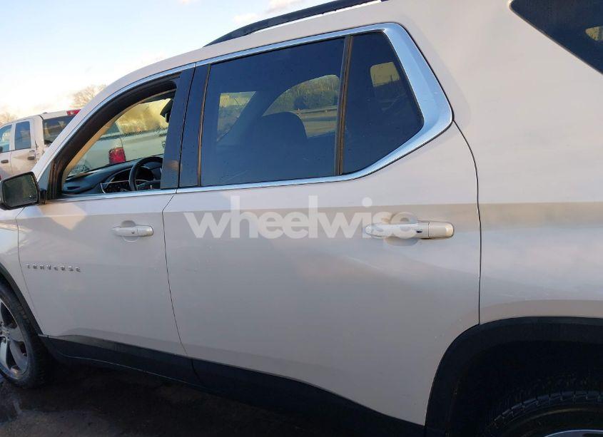 Photo 14 of 2021 Chevrolet Traverse FWD LT LEATHER (VIN 1GNERHKW5MJ174570)