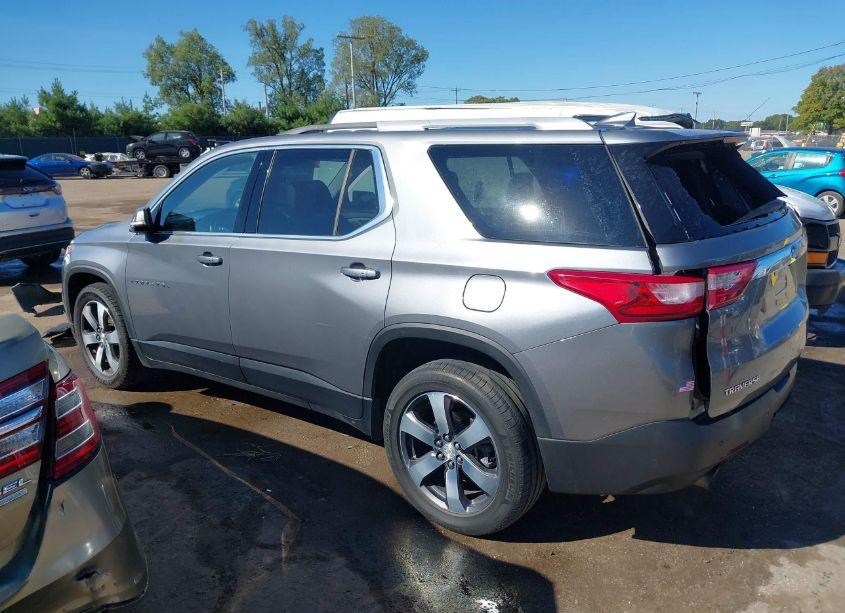 Photo 15 of 2018 Chevrolet Traverse 3LT (VIN 1GNERHKW6JJ233279)