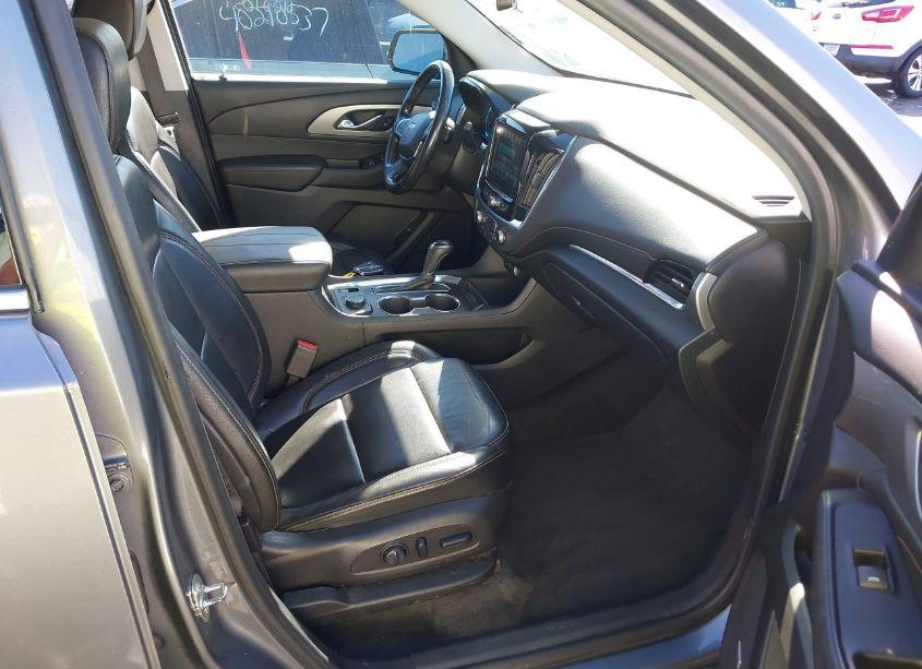 Photo 5 of 2018 Chevrolet Traverse 3LT (VIN 1GNERHKW6JJ233279)