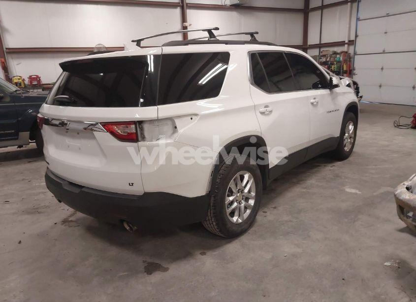Photo 4 of 2019 Chevrolet Traverse 3LT (VIN 1GNERHKW6KJ301050)