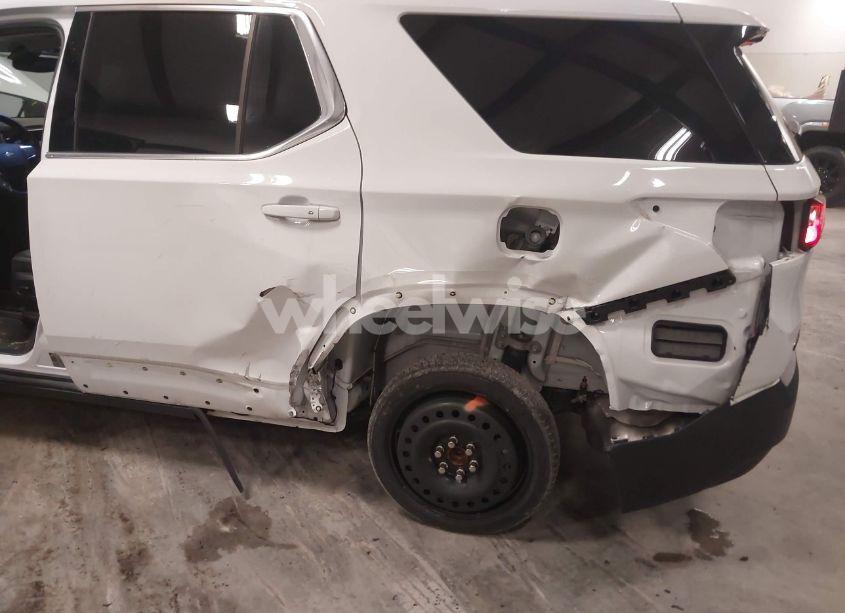 Photo 6 of 2019 Chevrolet Traverse 3LT (VIN 1GNERHKW6KJ301050)