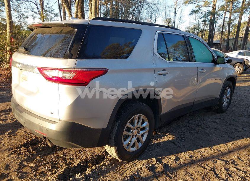 Photo 4 of 2020 Chevrolet Traverse FWD LT LEATHER (VIN 1GNERHKW6LJ143908)