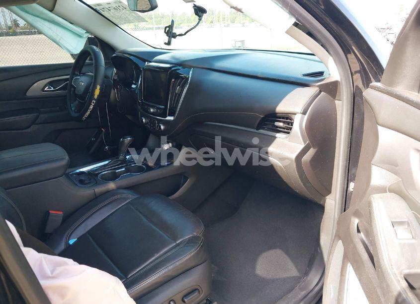 Photo 5 of 2018 Chevrolet Traverse 3LT (VIN 1GNERHKW7JJ106931)