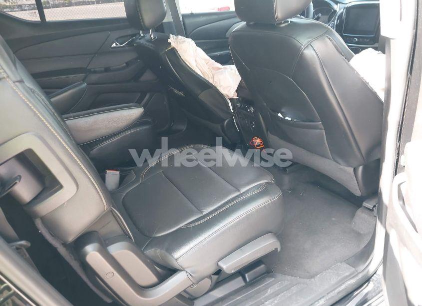 Photo 8 of 2018 Chevrolet Traverse 3LT (VIN 1GNERHKW7JJ106931)