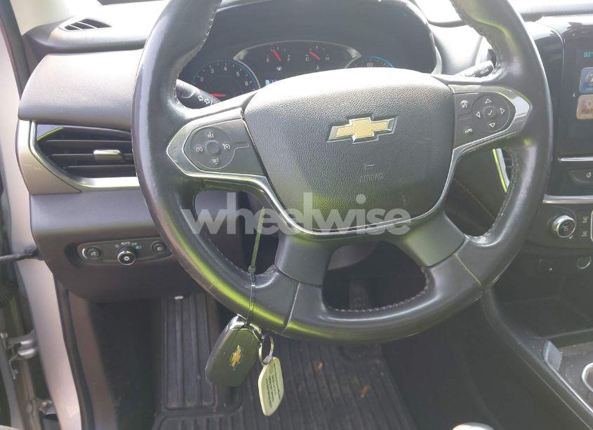 Photo 11 of 2019 Chevrolet Traverse 3LT (VIN 1GNERHKW7KJ257026)