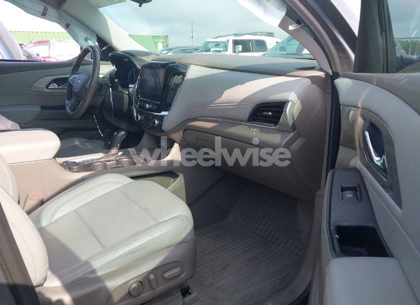 Photo 5 of 2020 Chevrolet Traverse FWD LT LEATHER (VIN 1GNERHKW7LJ309689)