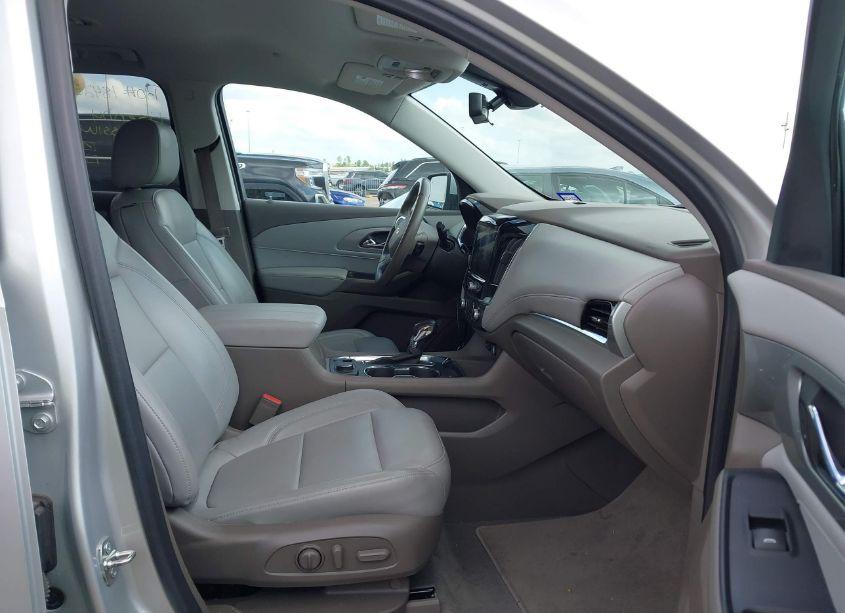 Photo 5 of 2021 Chevrolet Traverse FWD LT LEATHER (VIN 1GNERHKW7MJ165028)