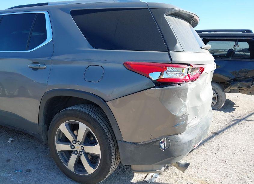 Photo 6 of 2018 Chevrolet Traverse 3LT (VIN 1GNERHKW8JJ114603)