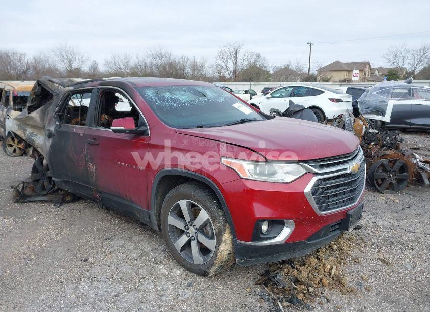 2018 Chevrolet Traverse 3LT (VIN 1GNERHKW8JJ284413) main photo