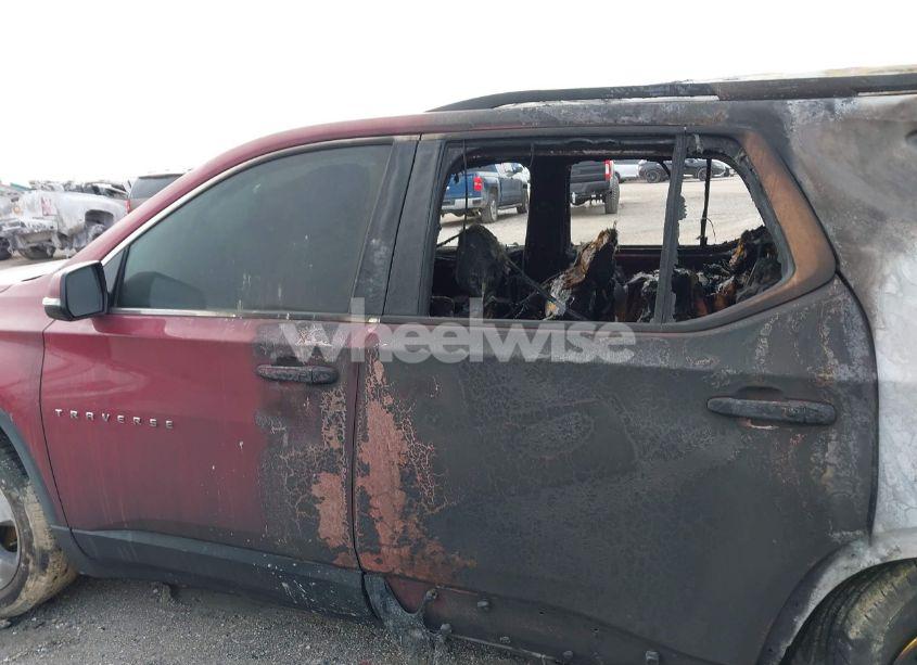 Photo 14 of 2018 Chevrolet Traverse 3LT (VIN 1GNERHKW8JJ284413)