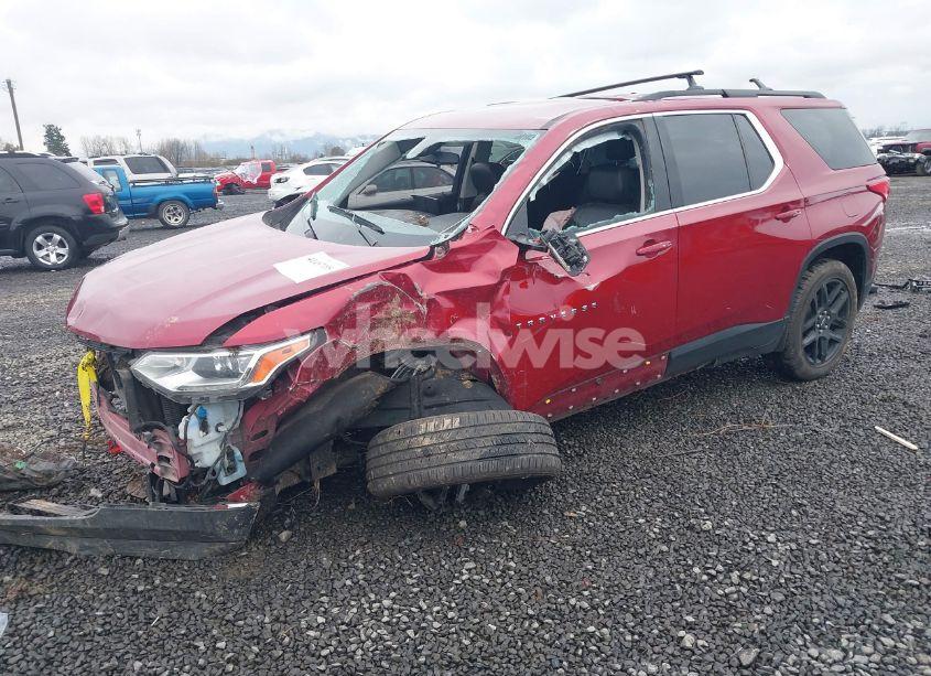 Photo 2 of 2019 Chevrolet Traverse 3LT (VIN 1GNERHKW8KJ194261)