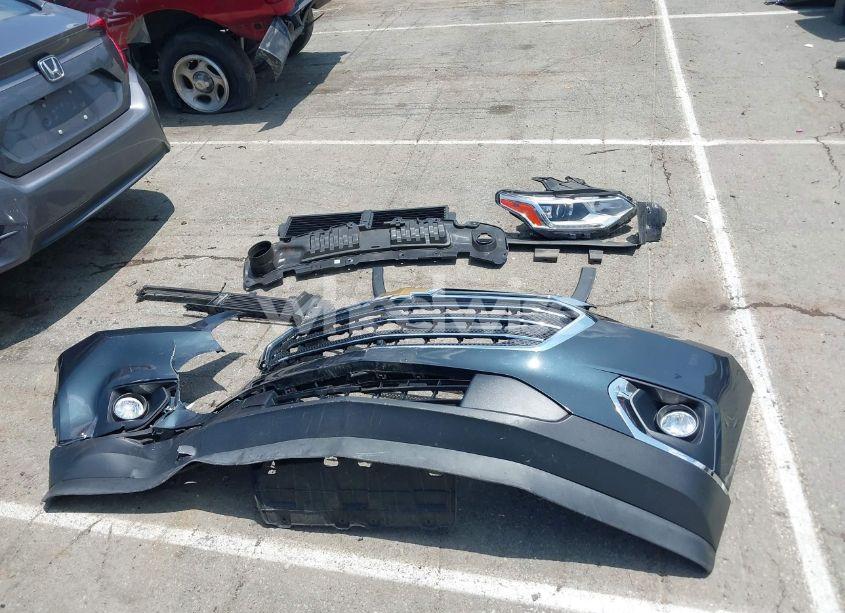 Photo 12 of 2019 Chevrolet Traverse 3LT (VIN 1GNERHKW8KJ205680)