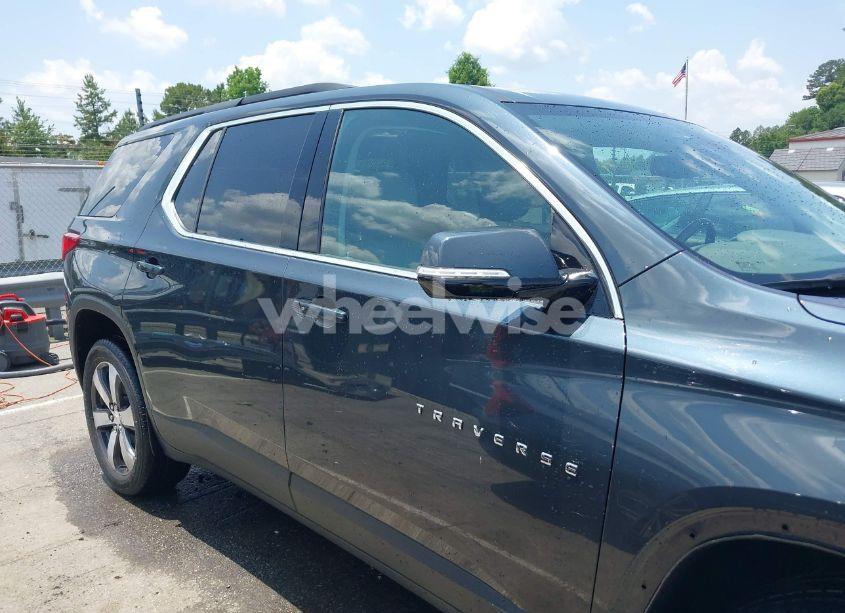 Photo 14 of 2019 Chevrolet Traverse 3LT (VIN 1GNERHKW8KJ205680)