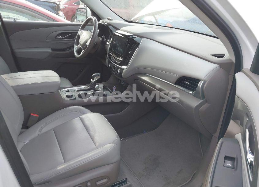 Photo 5 of 2021 Chevrolet Traverse FWD LT LEATHER (VIN 1GNERHKW8MJ105162)