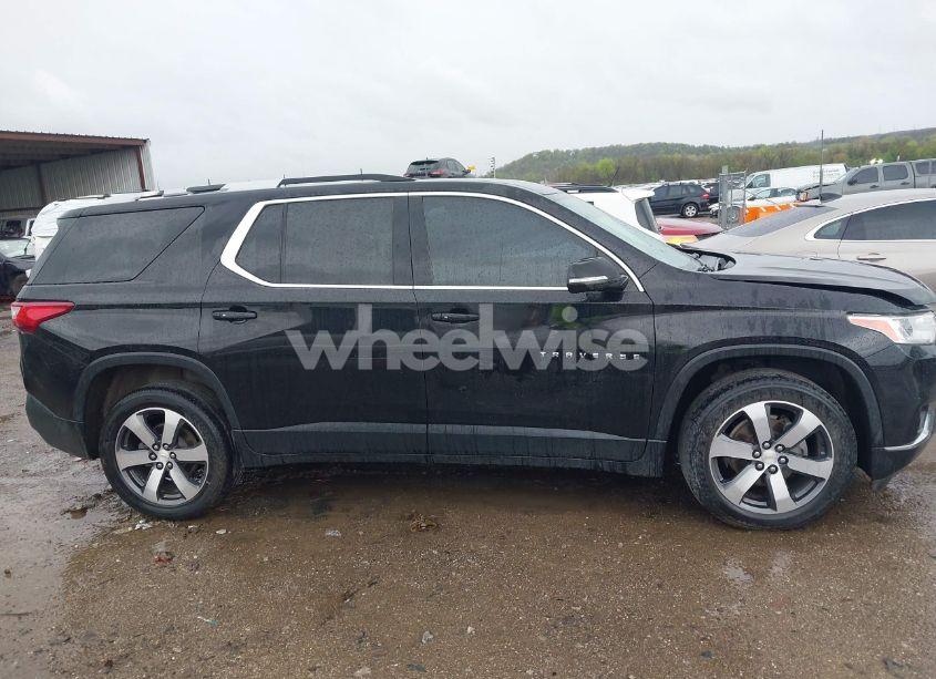 Photo 14 of 2018 Chevrolet Traverse 3LT (VIN 1GNERHKW9JJ102427)