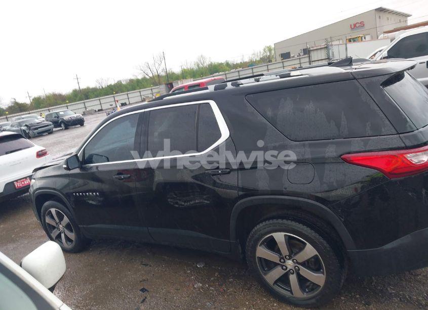 Photo 15 of 2018 Chevrolet Traverse 3LT (VIN 1GNERHKW9JJ102427)