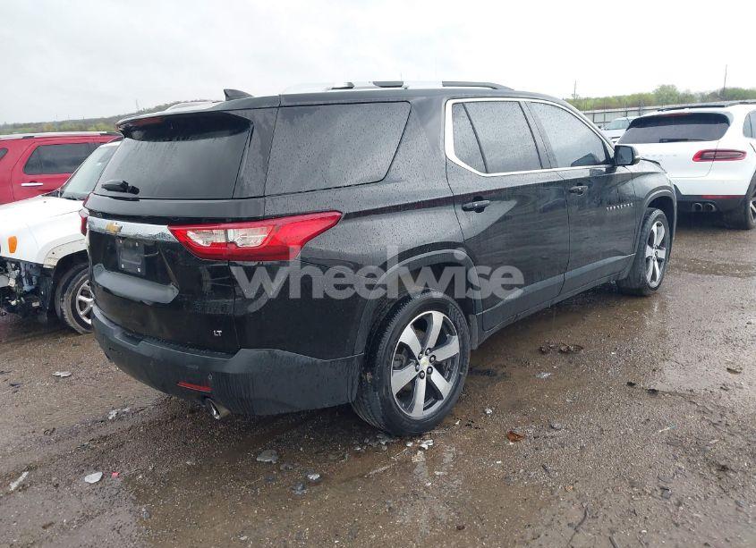 Photo 4 of 2018 Chevrolet Traverse 3LT (VIN 1GNERHKW9JJ102427)