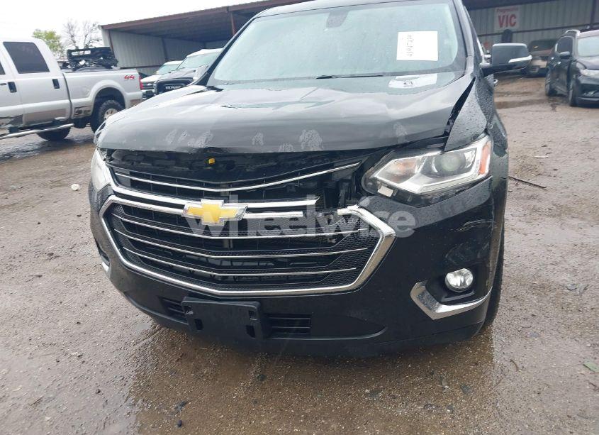 Photo 6 of 2018 Chevrolet Traverse 3LT (VIN 1GNERHKW9JJ102427)
