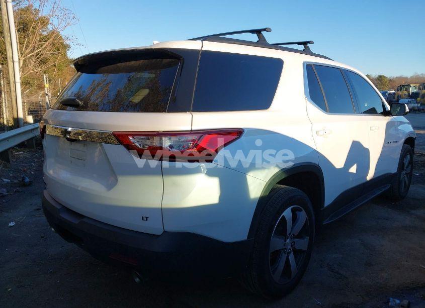 Photo 4 of 2019 Chevrolet Traverse 3LT (VIN 1GNERHKW9KJ126731)