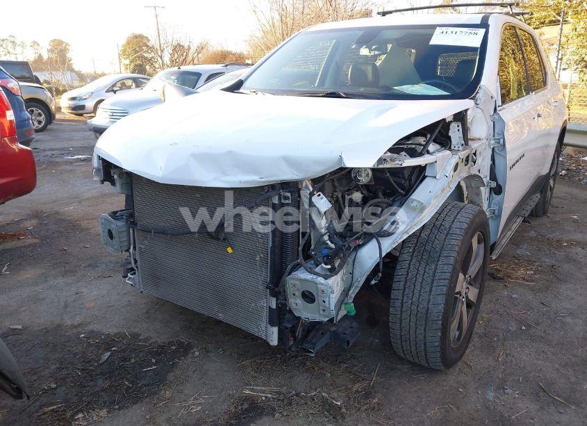 Photo 6 of 2019 Chevrolet Traverse 3LT (VIN 1GNERHKW9KJ126731)