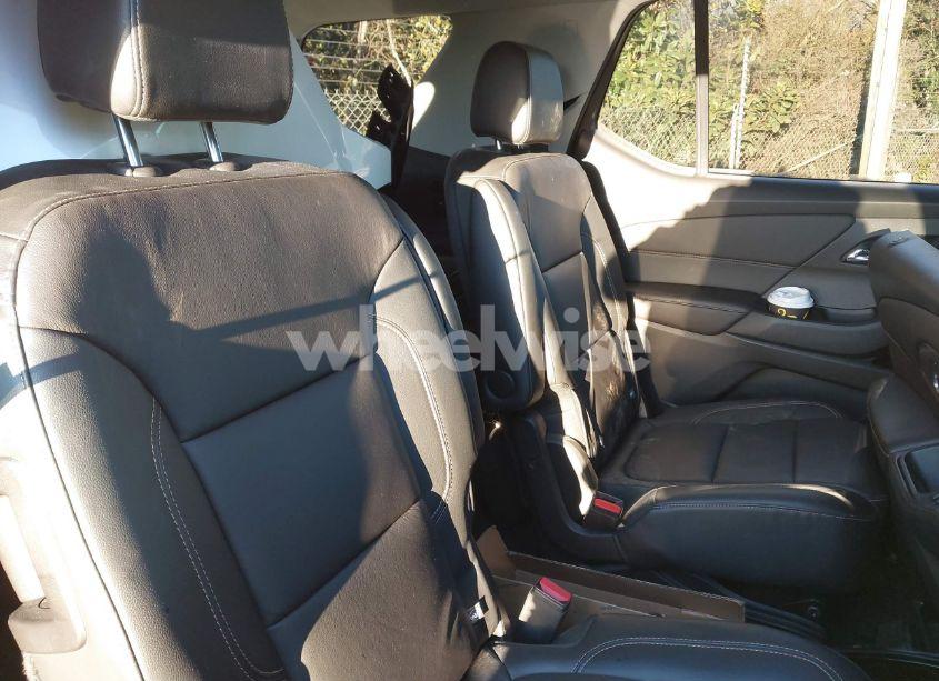 Photo 8 of 2019 Chevrolet Traverse 3LT (VIN 1GNERHKW9KJ126731)