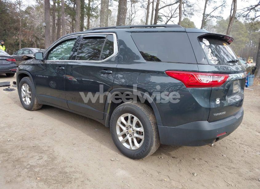 Photo 3 of 2019 Chevrolet Traverse 3LT (VIN 1GNERHKW9KJ227431)