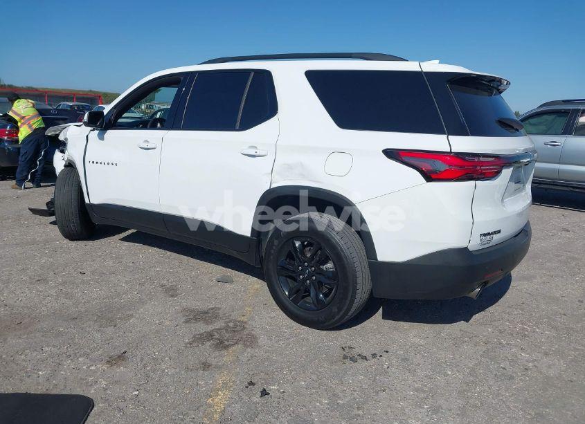 Photo 3 of 2022 Chevrolet Traverse FWD LT LEATHER (VIN 1GNERHKW9NJ185928)