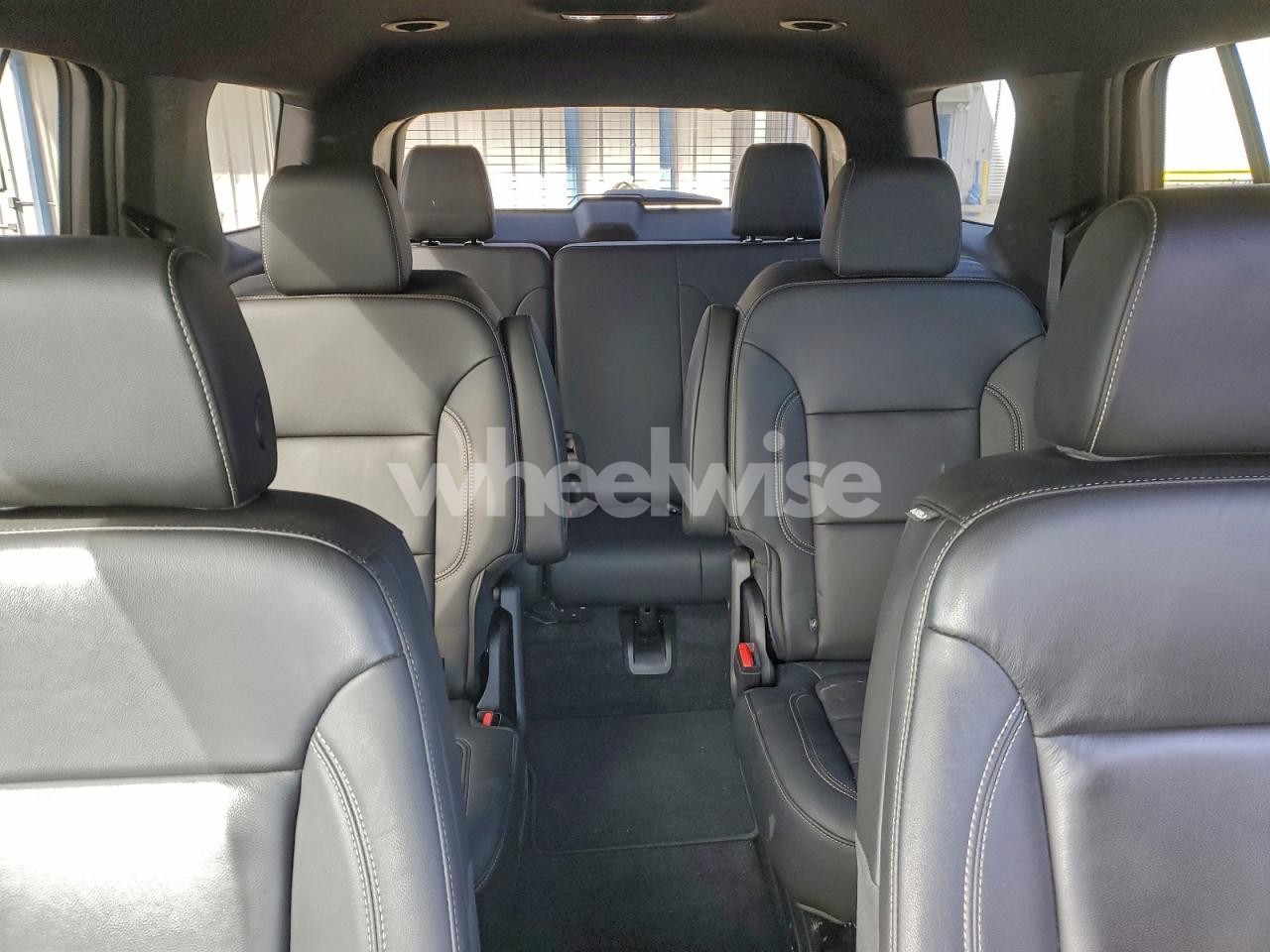 Photo 10 of 2023 CHEVROLET TRAVERSE LT (VIN 1GNERHKW9PJ199296)