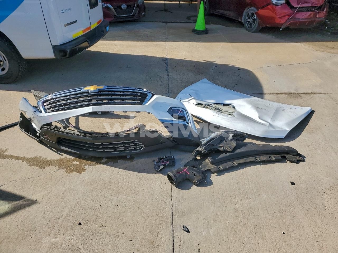 Photo 13 of 2023 CHEVROLET TRAVERSE LT (VIN 1GNERHKW9PJ199296)