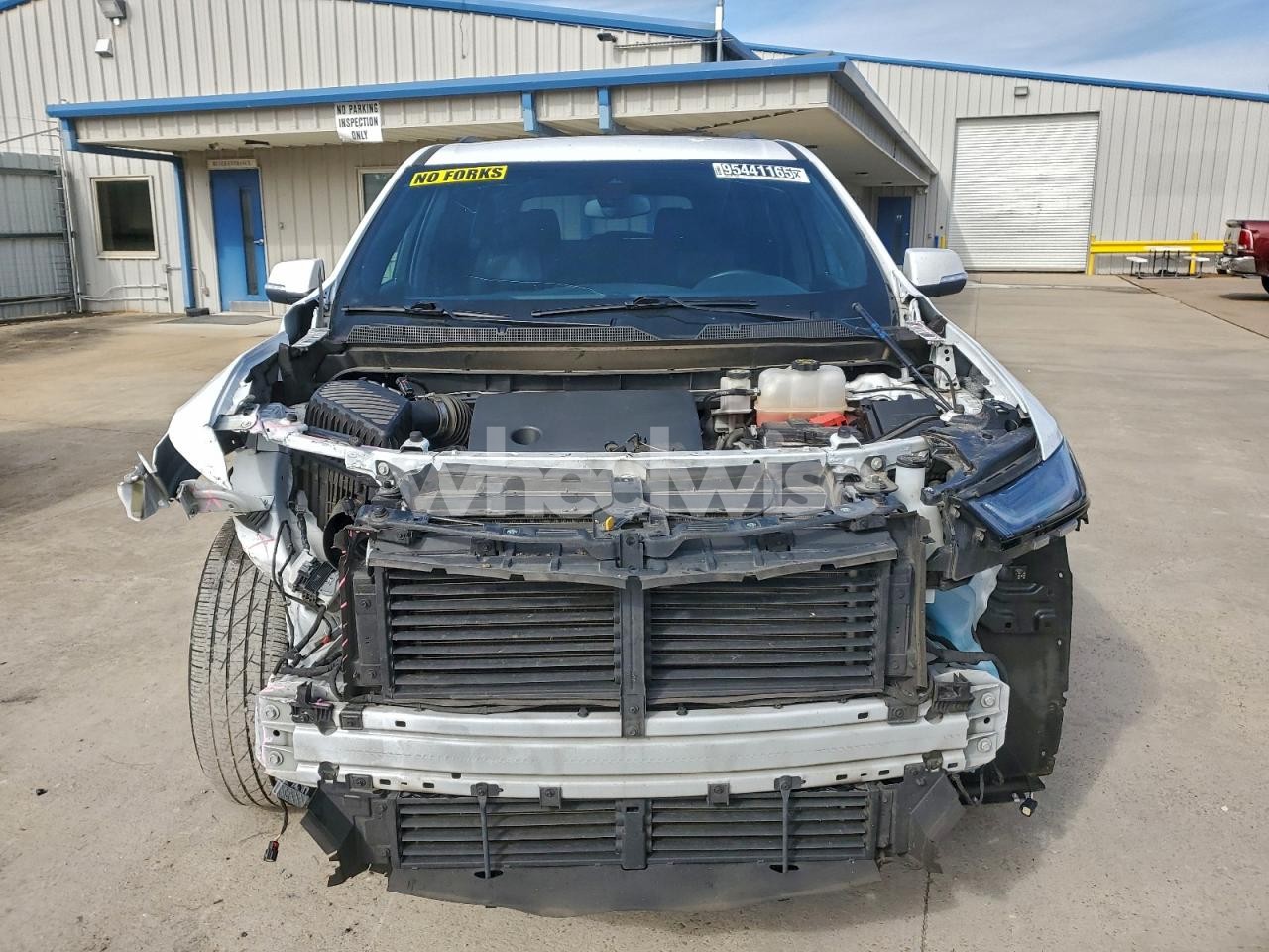 Photo 5 of 2023 CHEVROLET TRAVERSE LT (VIN 1GNERHKW9PJ199296)