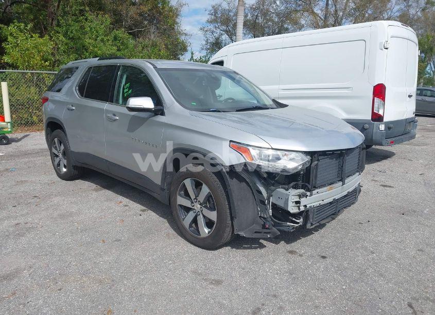 2018 Chevrolet Traverse 3LT (VIN 1GNERHKWXJJ213102) main photo