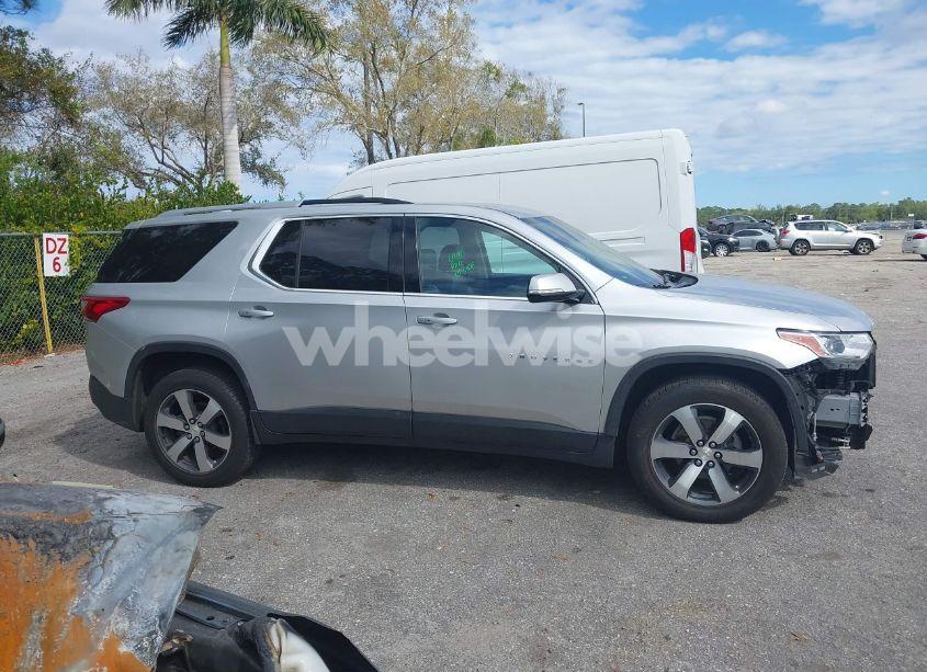 Photo 14 of 2018 Chevrolet Traverse 3LT (VIN 1GNERHKWXJJ213102)