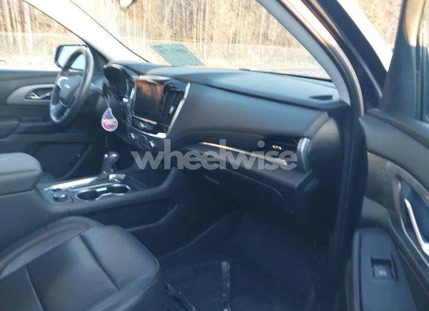 Photo 5 of 2019 Chevrolet Traverse 3LT (VIN 1GNERHKWXKJ314836)