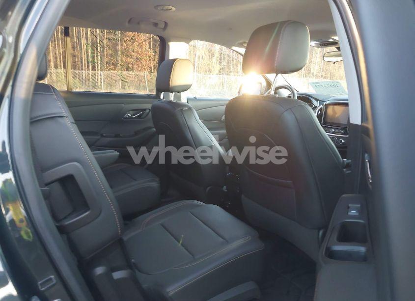 Photo 8 of 2019 Chevrolet Traverse 3LT (VIN 1GNERHKWXKJ314836)