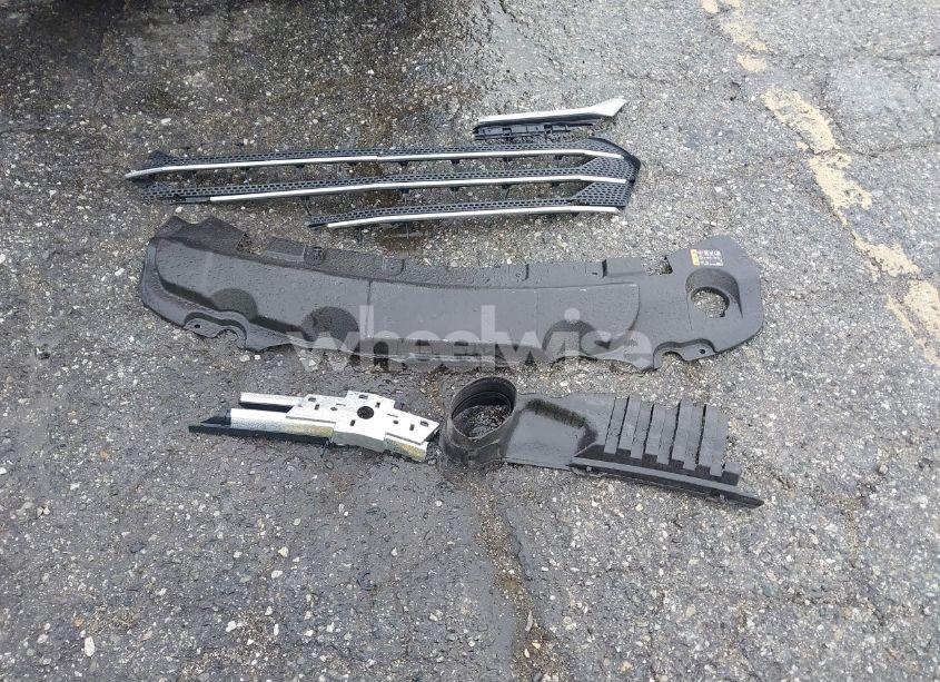 Photo 12 of 2021 Chevrolet Traverse FWD LT LEATHER (VIN 1GNERHKWXMJ249859)