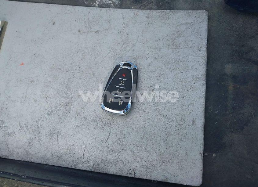 Photo 11 of 2022 Chevrolet Traverse FWD LT LEATHER (VIN 1GNERHKWXNJ114026)