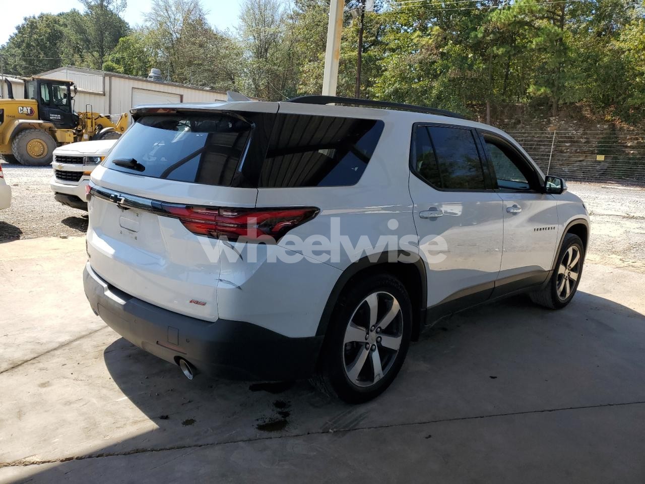 Photo 3 of 2022 CHEVROLET TRAVERSE RS (VIN 1GNERJKW0NJ186036)
