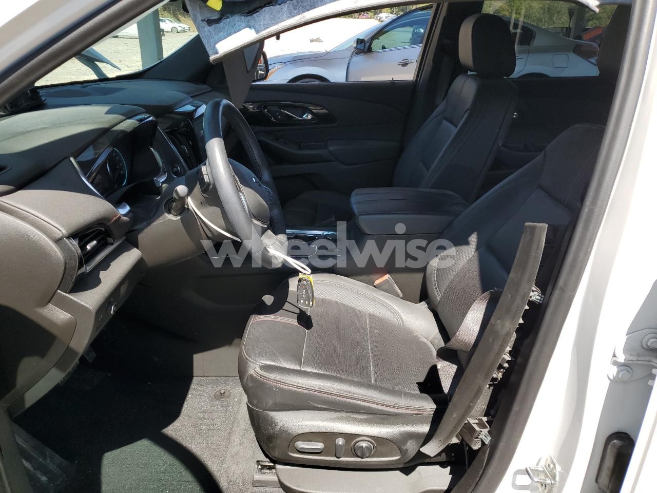 Photo 7 of 2022 CHEVROLET TRAVERSE RS (VIN 1GNERJKW0NJ186036)