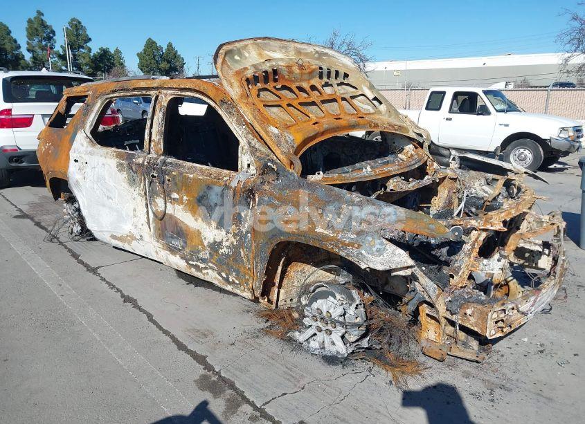 2022 Chevrolet Traverse FWD RS (VIN 1GNERJKW1NJ187647) main photo