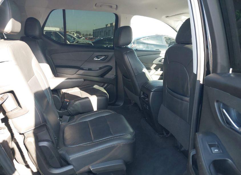 Photo 8 of 2021 Chevrolet Traverse FWD RS (VIN 1GNERJKW2MJ217768)