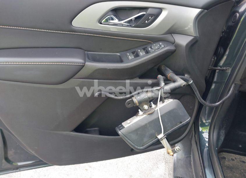 Photo 18 of 2021 Chevrolet Traverse FWD RS (VIN 1GNERJKW3MJ188636)