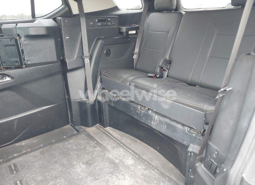 Photo 8 of 2021 Chevrolet Traverse FWD RS (VIN 1GNERJKW3MJ188636)