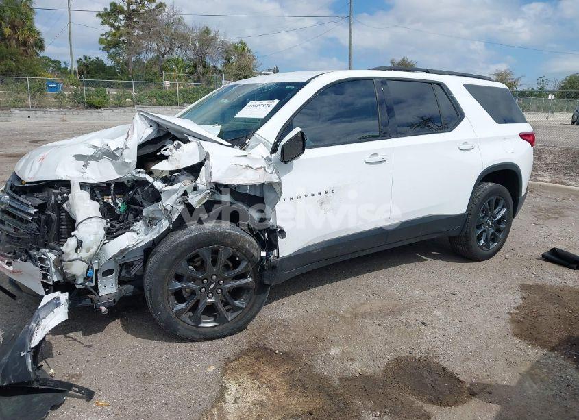 Photo 2 of 2019 Chevrolet Traverse RS (VIN 1GNERJKW5KJ274298)