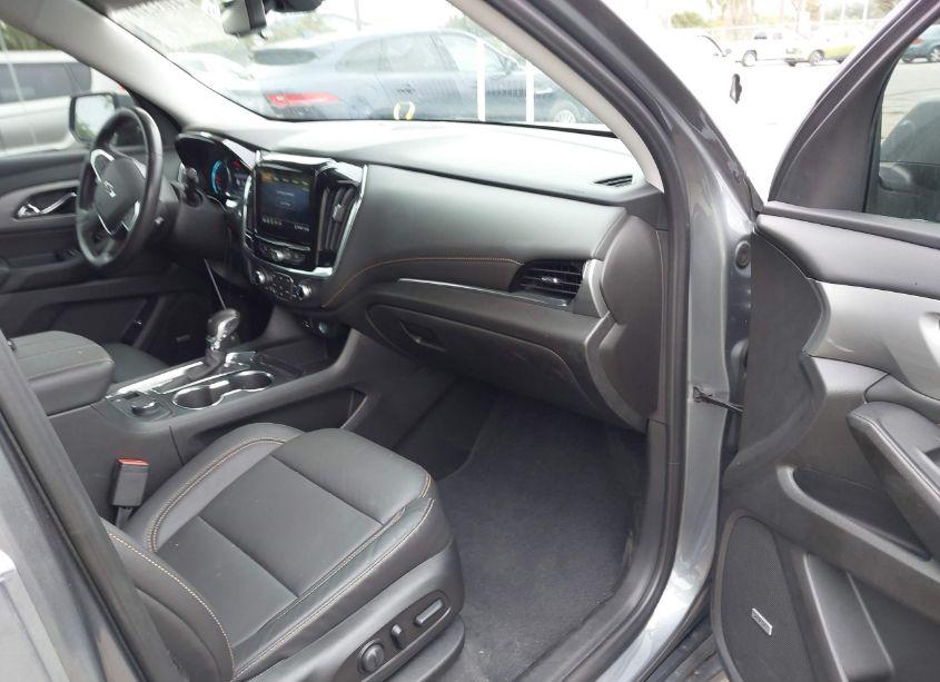 Photo 5 of 2021 Chevrolet Traverse FWD RS (VIN 1GNERJKW5MJ136070)